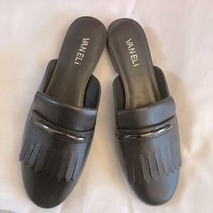 VANELI BLACK LEATHER MULES.  NEW